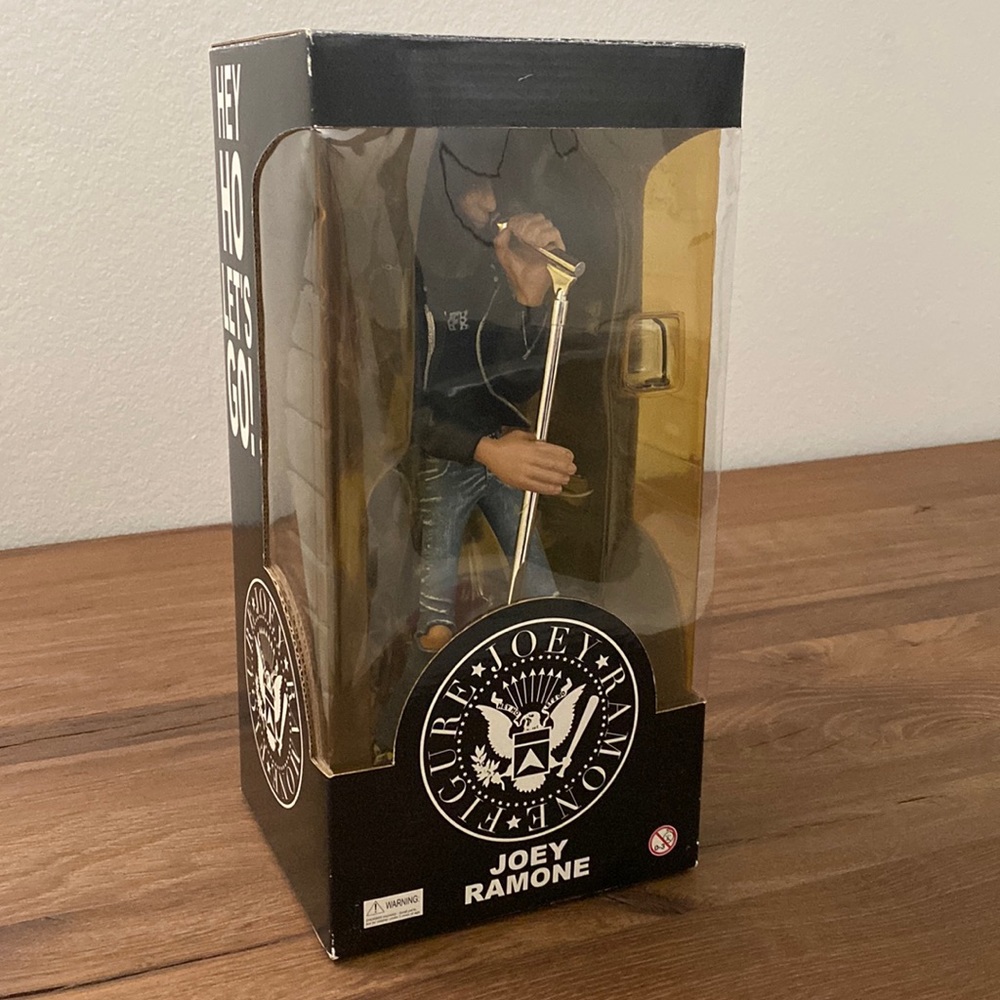 Joey Ramone Figure